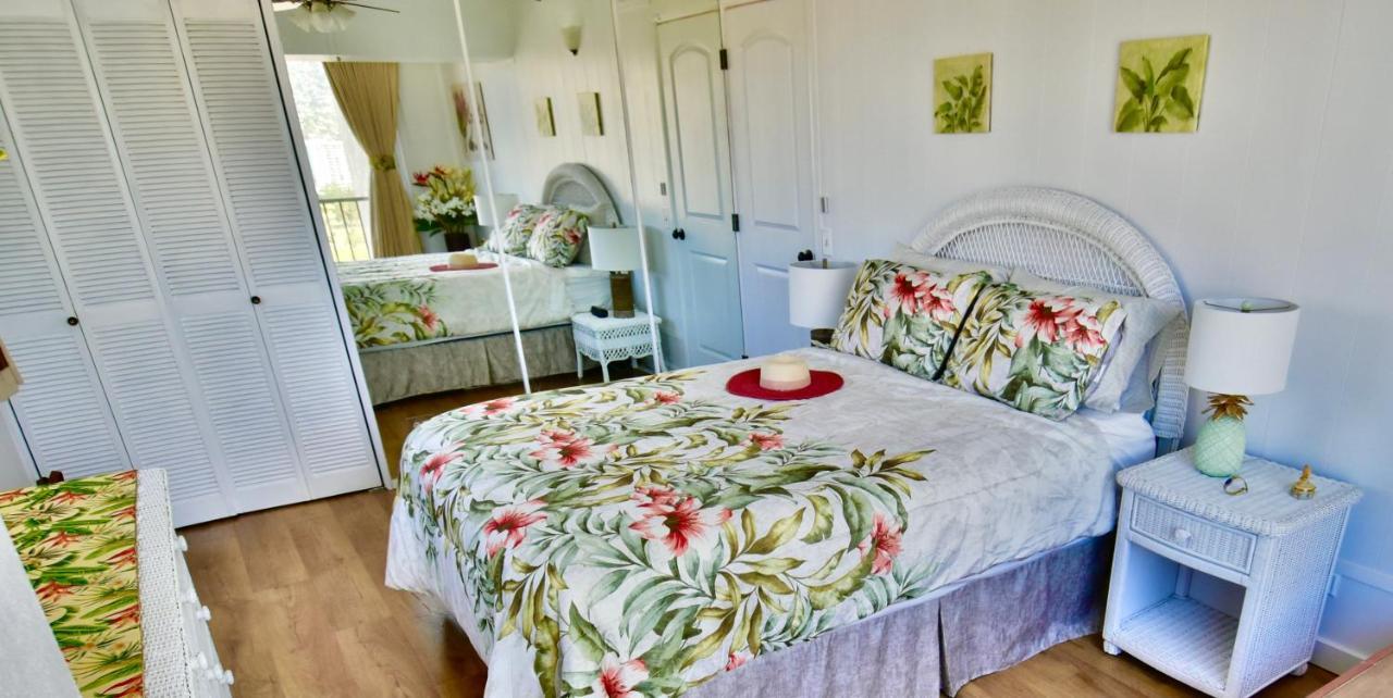 Jenny'S Pineapple Cottage โฮโนลูลู ภายนอก รูปภาพ
