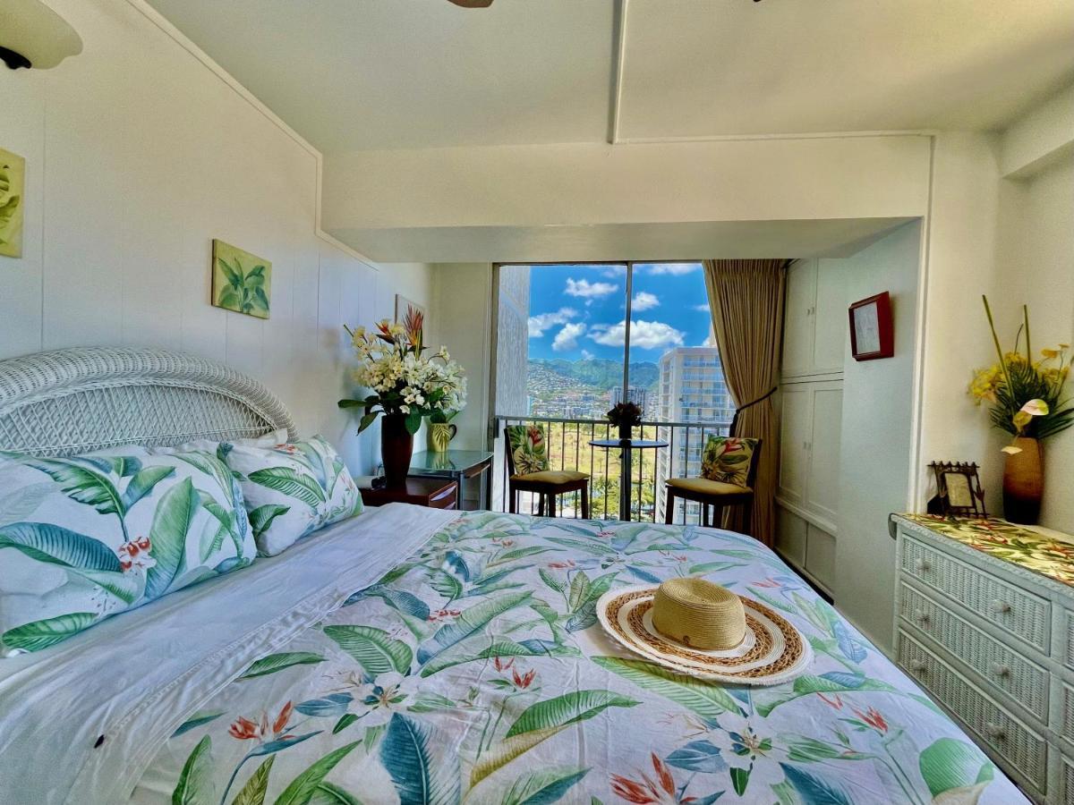 Jenny'S Pineapple Cottage โฮโนลูลู ภายนอก รูปภาพ